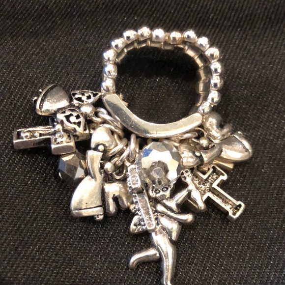 Dangle Charm Ring - Picture 2 of 2